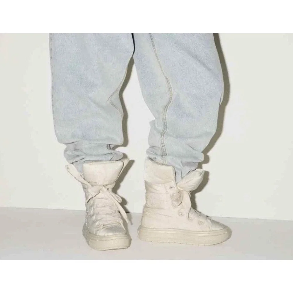Converse brand new